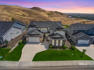 6071 E Hootowl Dr, Boise, ID 83716