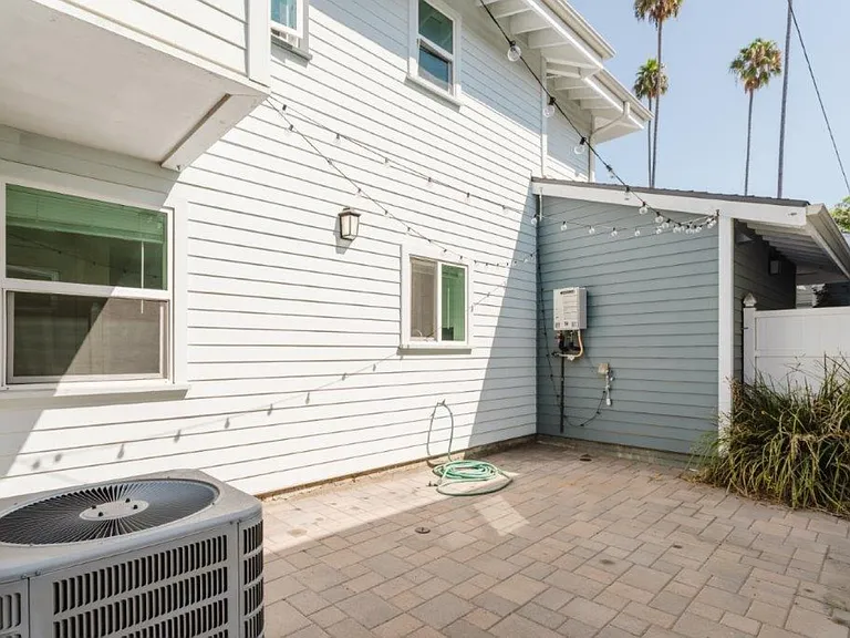 1909 Gardena Ave #A — Photo 17