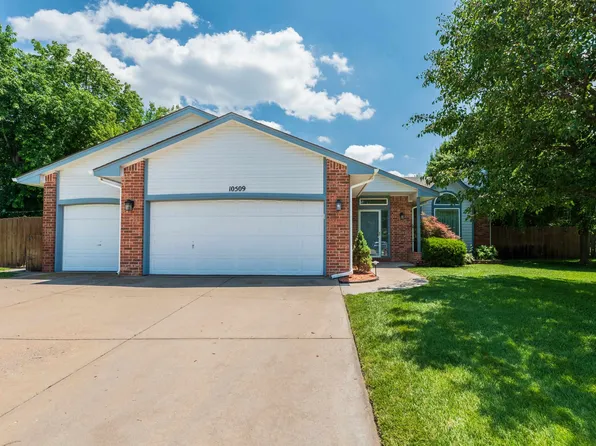 10509 W University Ct, Wichita, KS 67209