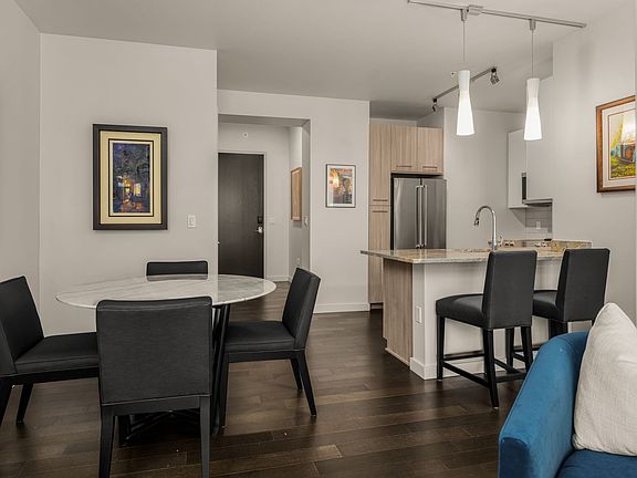 4th image of 515 Church St Unit 3607