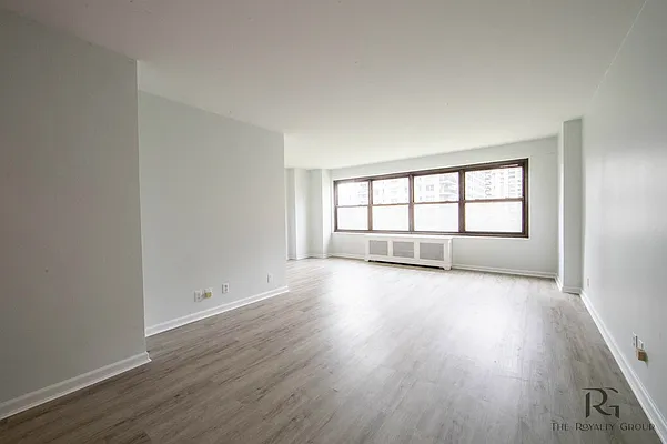 Sold by Nest Seekers International | media 7