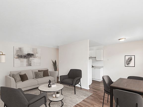 4th image of 123 Saint Josephs Dr #1518405