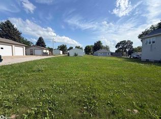 1116 High Ave W, Oskaloosa, IA 52577