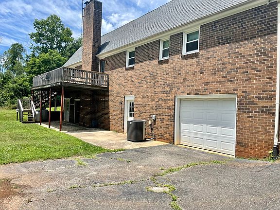 4th image of 514 Poplar Forest Dr