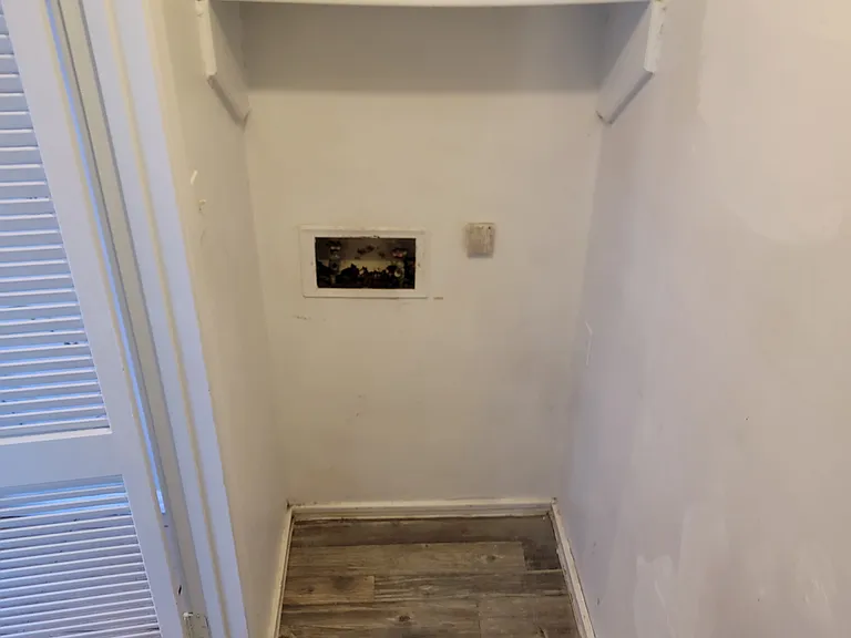 2700 Starlake Ct — Photo 9