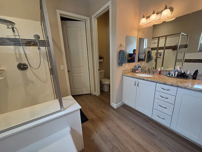 1886 Kensington Ct — Photo 12