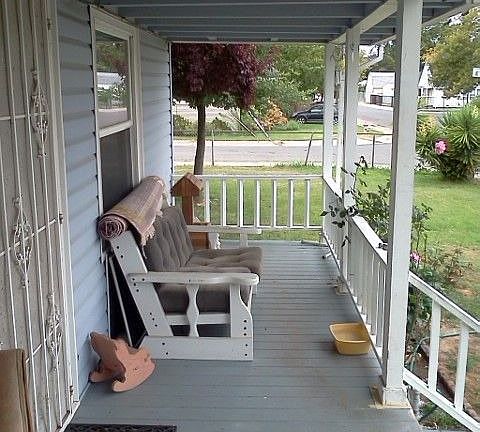 3rd image of 4030 Sierra Vista Ave