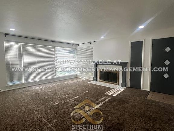 4th image of 1849 E Crandall Cir