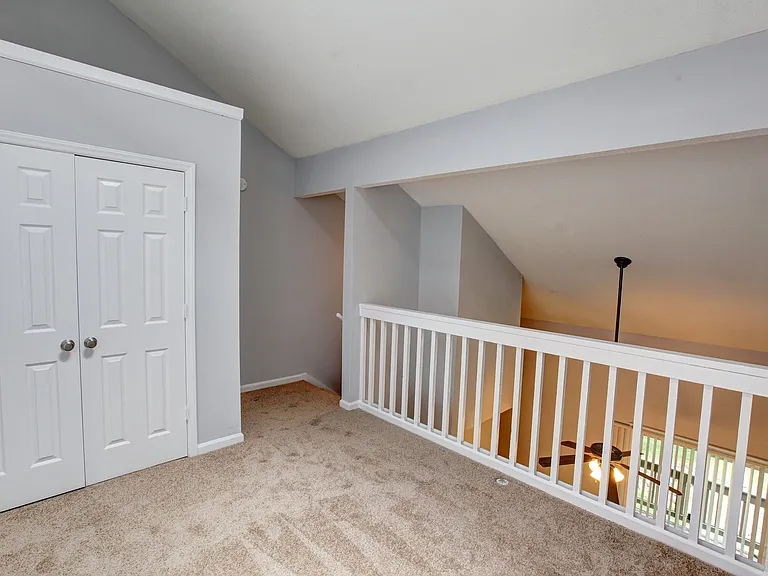 Wendover Walk Apartments — Photo 10
