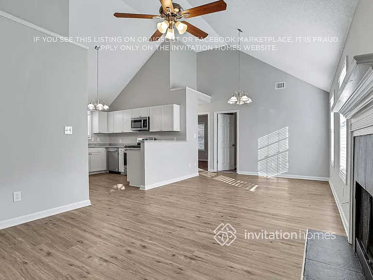 1092 Abington Ct — Photo 7