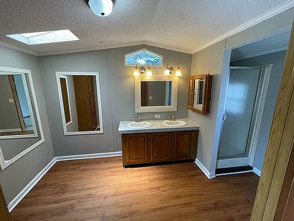 5th image of 630 Oak St Lot 37