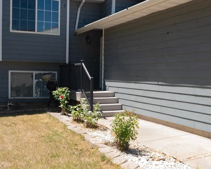 549 Hanover Dr — Photo 3