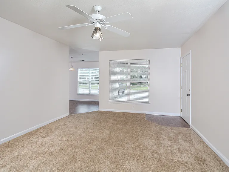 Cardinal Pointe at The Highlands — Photo 11