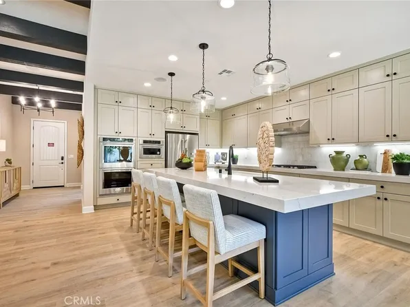 2981 Orchard Gln, Escondido, CA 92026