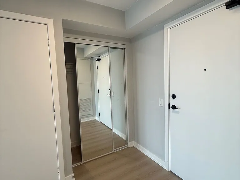 100 Queen St E #2107 — Photo 14