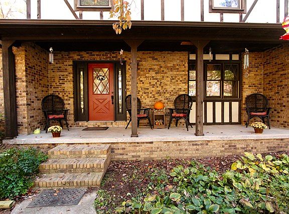 5th image of 112 Runnymeade Ct