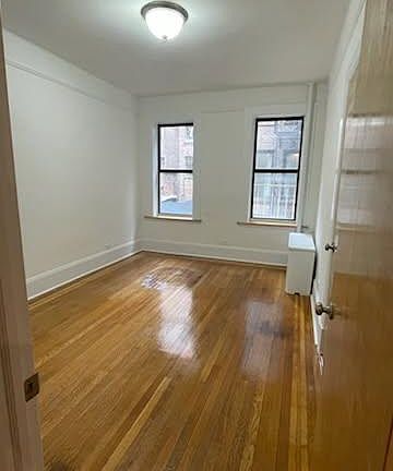 3rd image of 111 W 16th St APT 2O