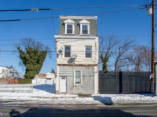 2017 Orthodox St, Philadelphia, PA 19124