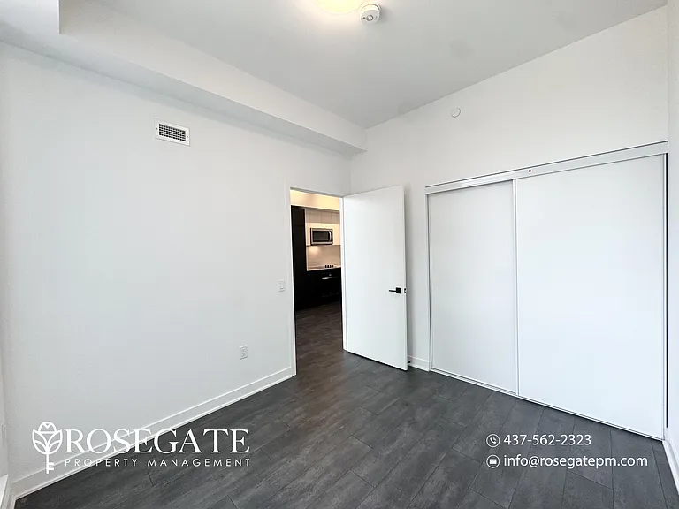 1185 Dupont St #903 — Photo 5