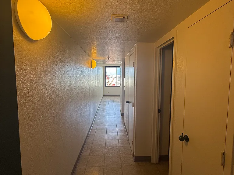 Harbor Village — Photo 8