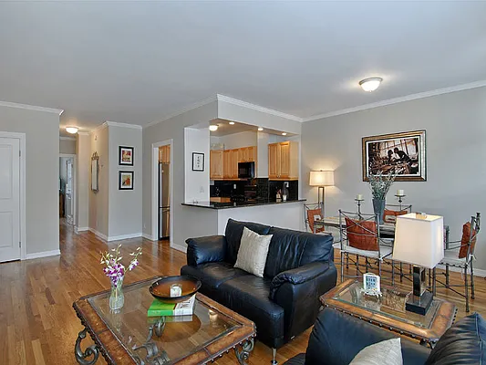 Sold by Sotheby's International Realty | media 10