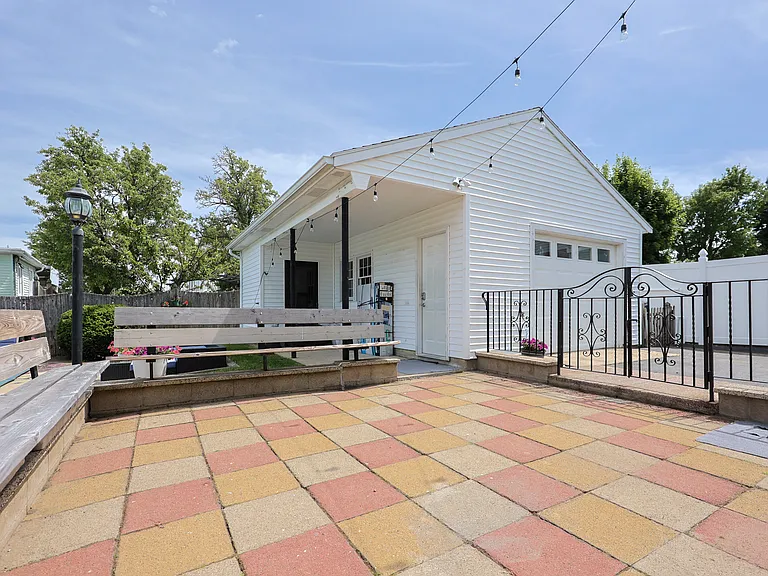 115 Charger St — Photo 20