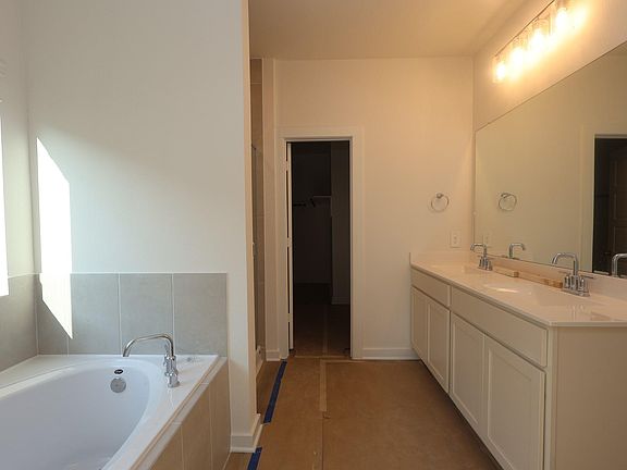 5th image of 16842 Cockspur Hawthrown Ln