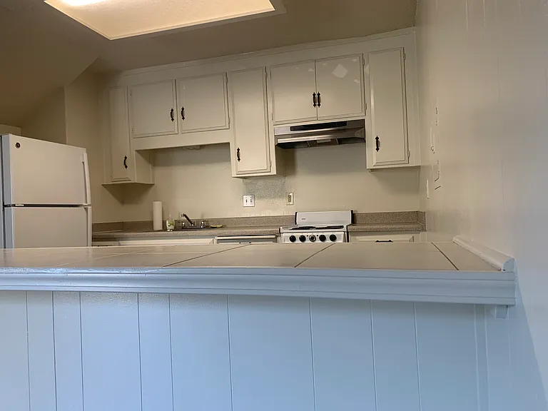 Quiet multi plex walking distance to downtown! For rent — Photo 23