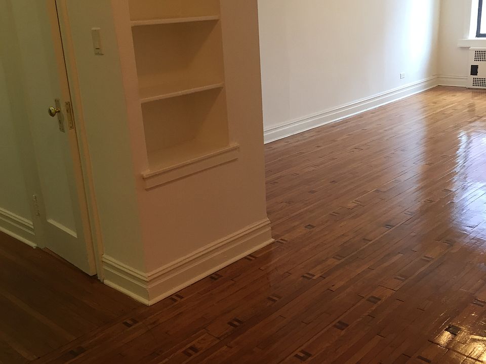 1st image of 4725 44th St #2R