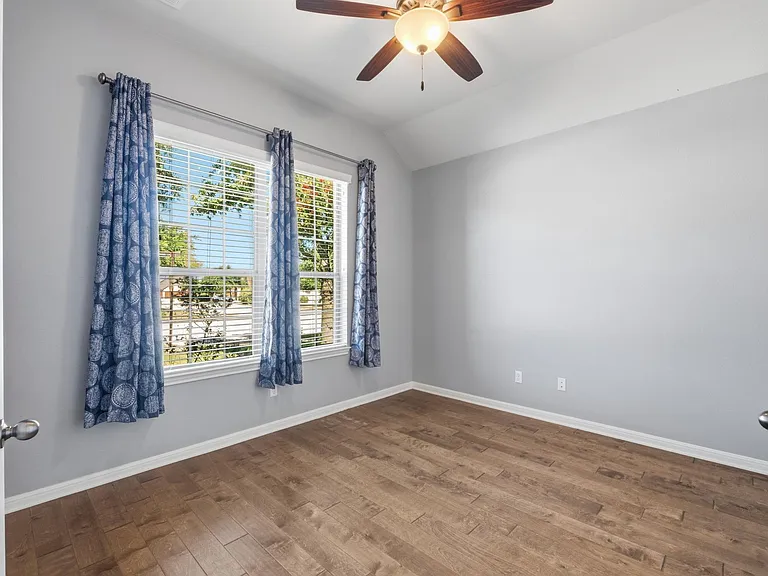 2508 Hilltop Divide Ln — Photo 21