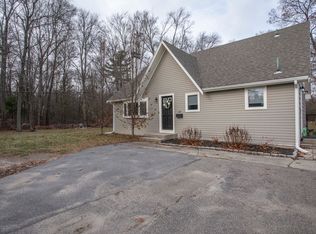471 W Chestnut St, Brockton, MA 02301