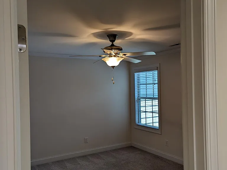 220 Alamosa Pl — Photo 23