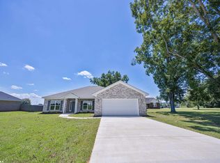 16884 Black Devine Rd, Loxley, AL 36551