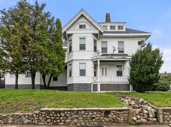 113 Green St, Brockton, MA 02301