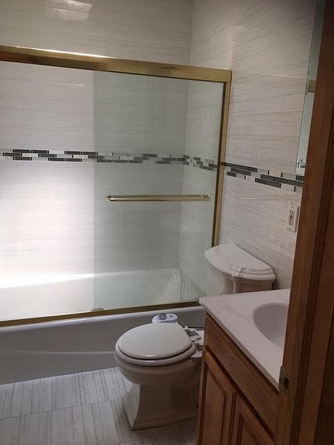 2nd image of 6124 219th St