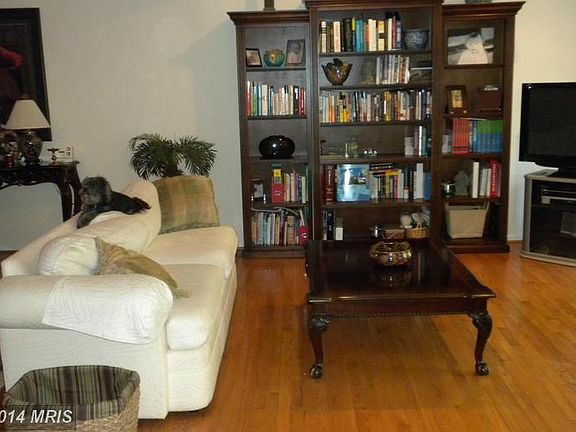 4th image of 11403 Hollowstone Dr
