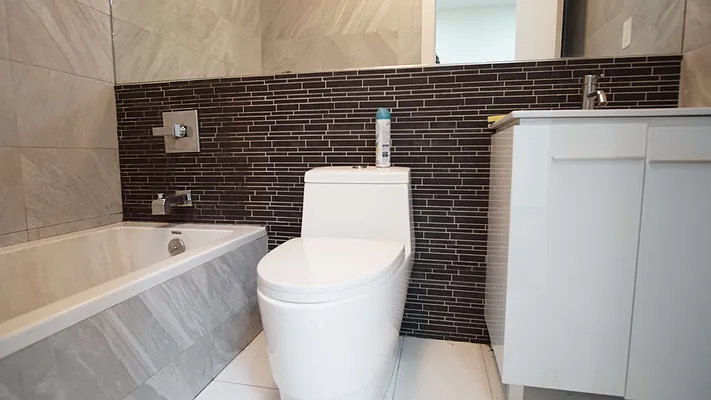 Rented by Lofts and Flats LLC | media 4