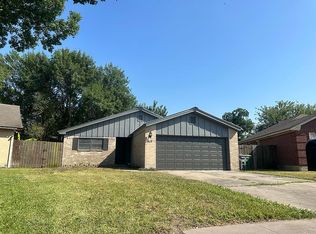 517 Versailles St, Victoria, TX 77904
