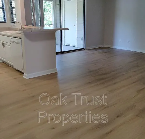 1829 Villa Maison #C — Photo 22