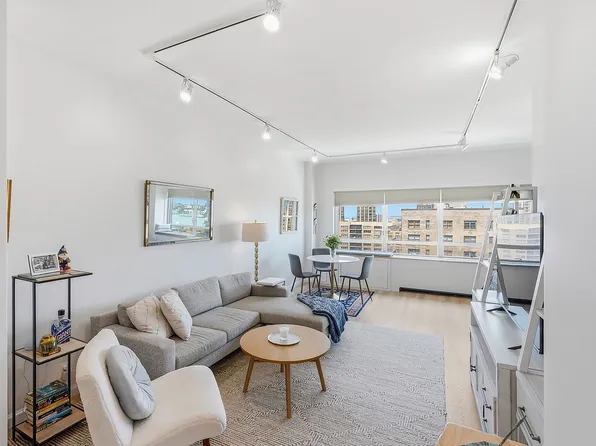 170 W End Ave APT 30M, New York, NY 10023