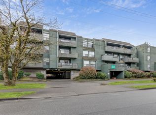 8600 Ackroyd Rd #210, Richmond, BC V6X3G1
