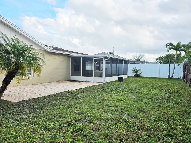 12112 Rotuma St — Photo 30