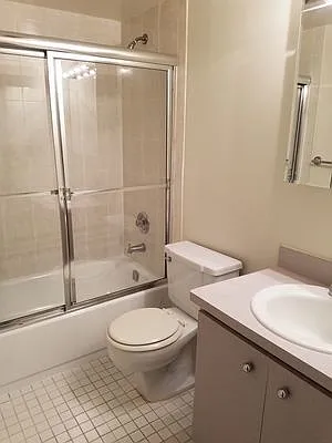 Rented by Max & Associates Realty Corp | media 50