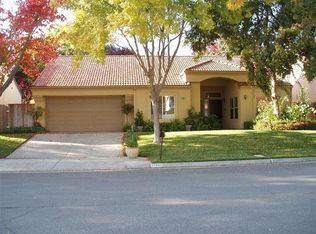 10485 N Camarillo Dr, Fresno, CA