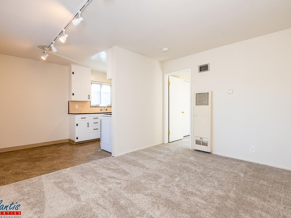 1st image of 2132 Randolph Dr #3