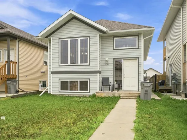 11551 N 75th Ave, Grande Prairie, AB T8W 0J3