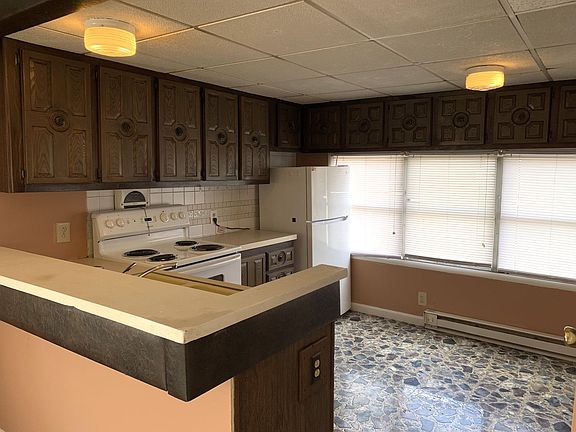 2nd image of 408 S Carlisle St