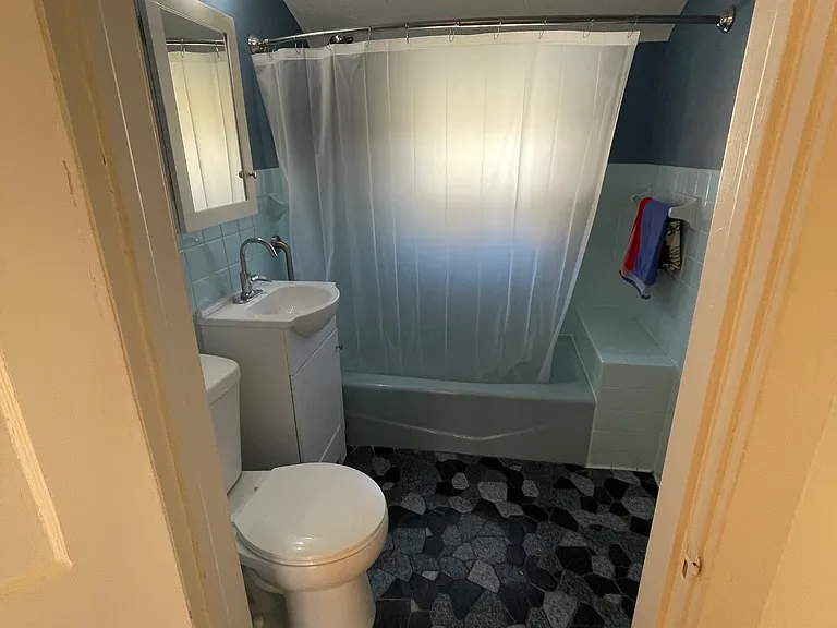 1367 Grand Ave — Photo 9
