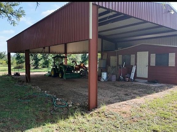 4th image of 570 County Road 253