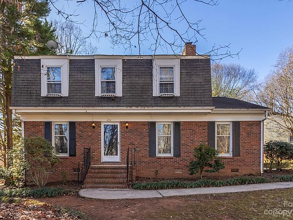 3rd image of 1216 Longbrook Dr